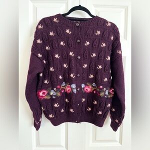 Vintage South Wool Women’s Sweater 100% Pure New Wool Cardigan Floral  Size M
